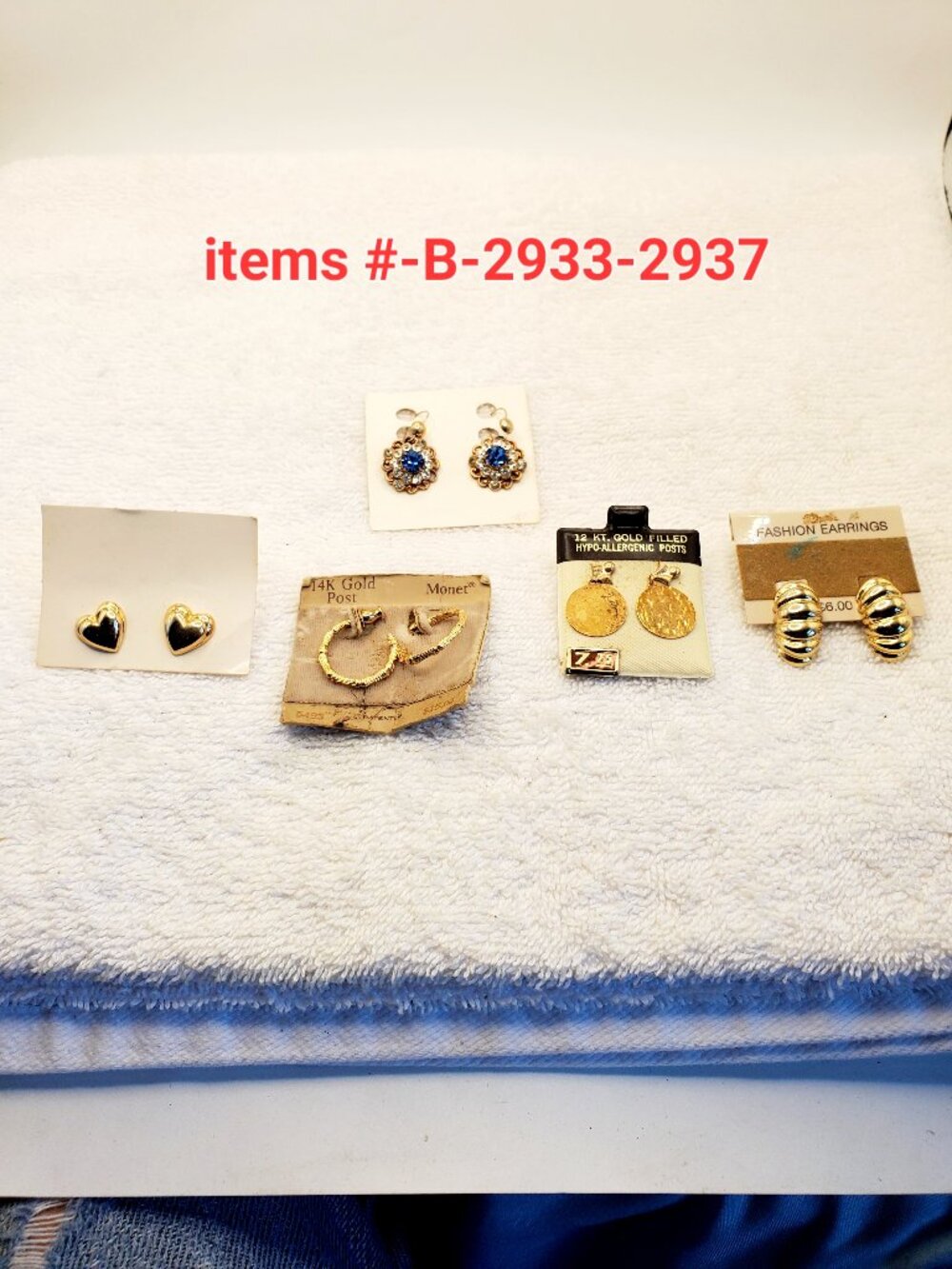 5 Vintage pair of Pierced Earrings, items # B- 2933-2937, wt. @ 23 grams.